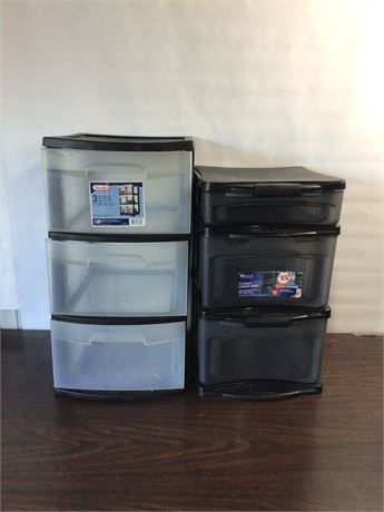Lot of 2 drawer storage containers